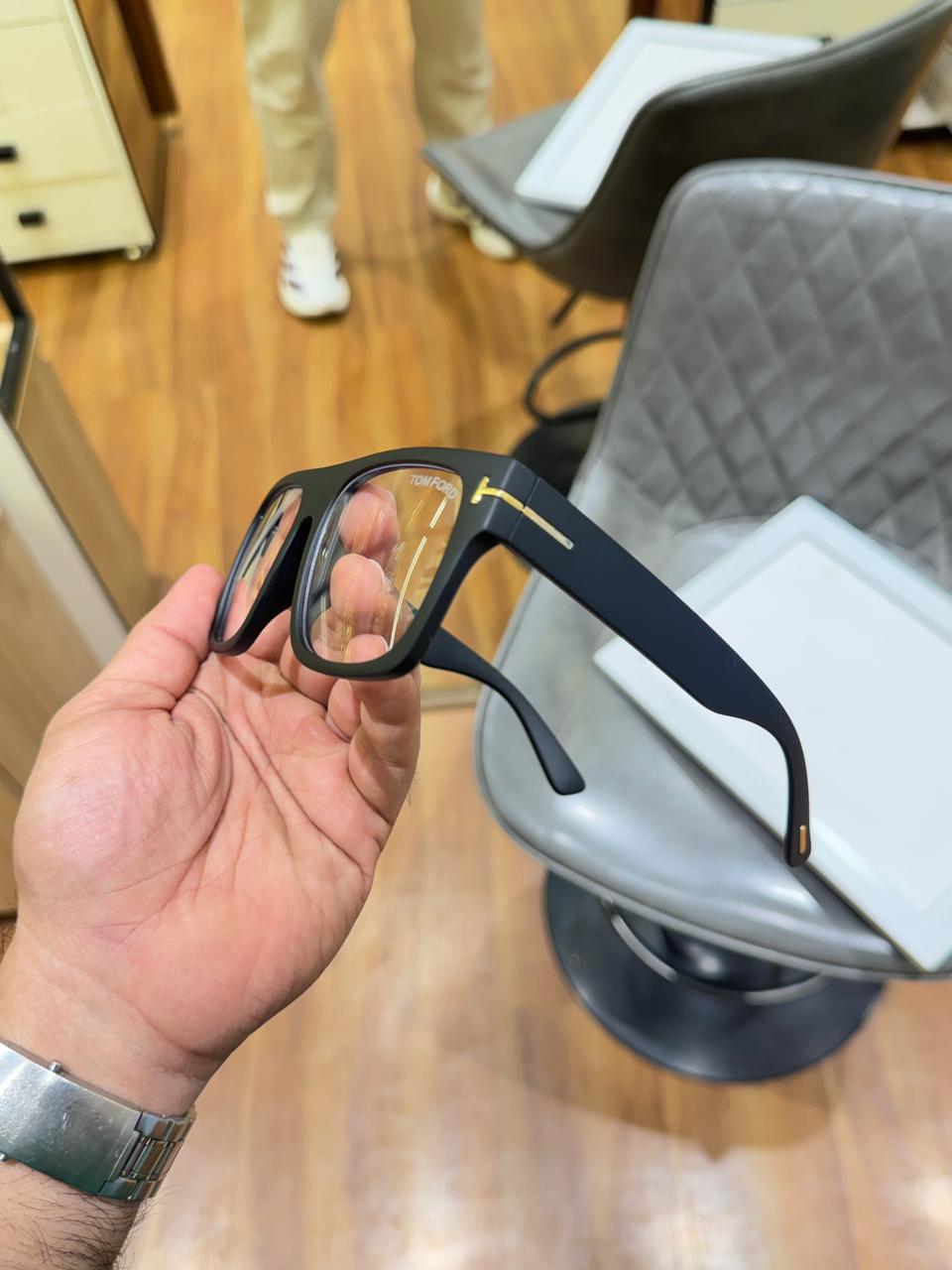 tomford 1922 black plano