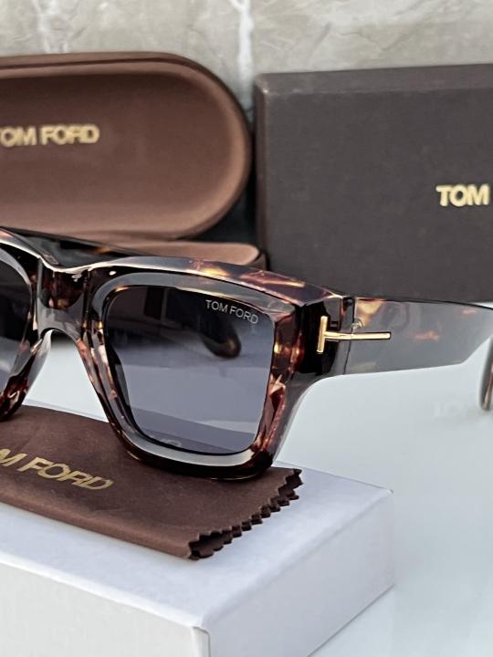 Tomford_4184_tiger_black