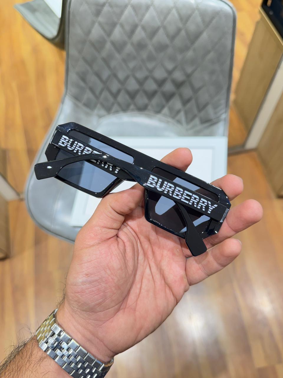 burberry 4366 black