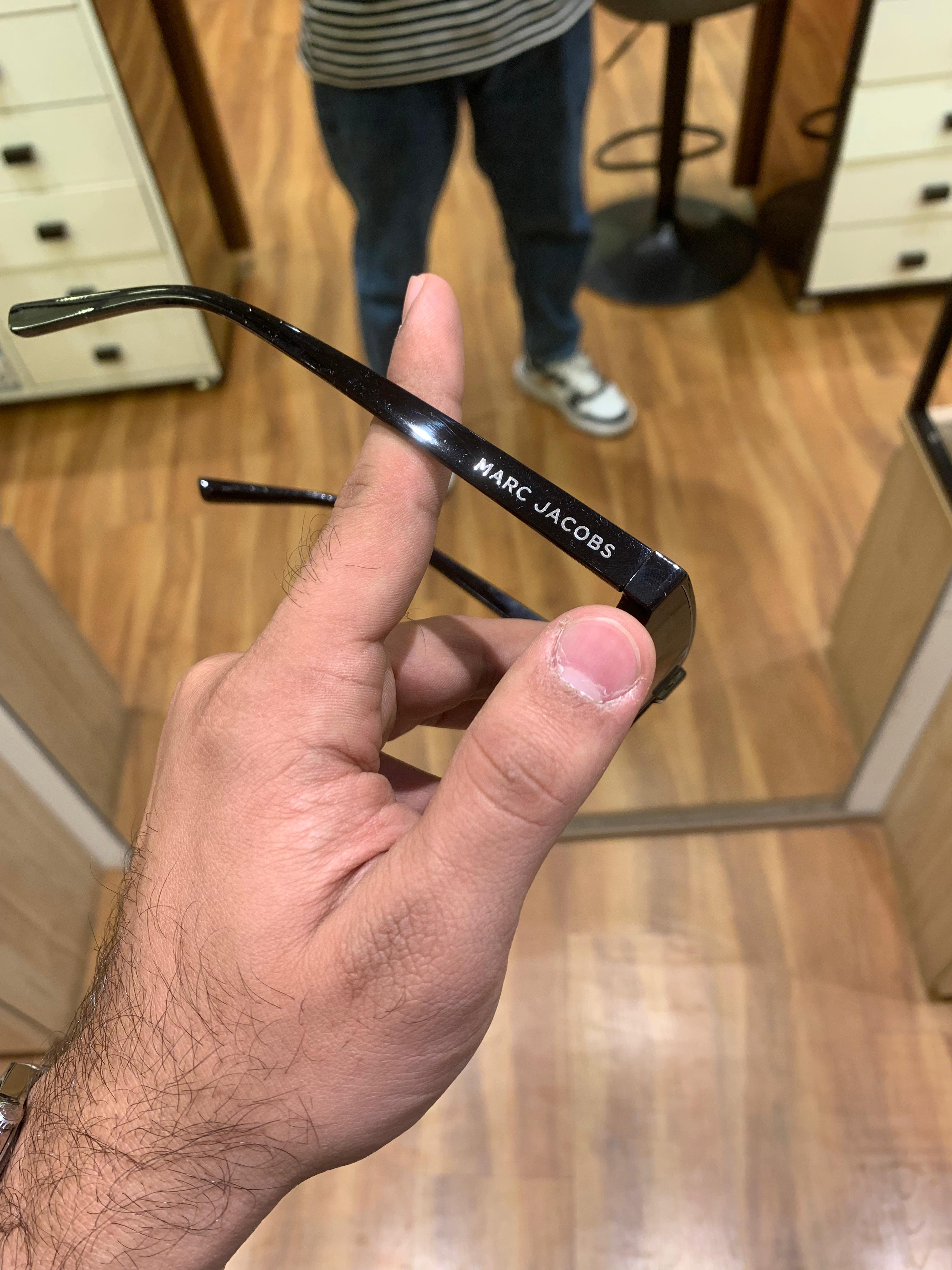 marc jacobs squre full black